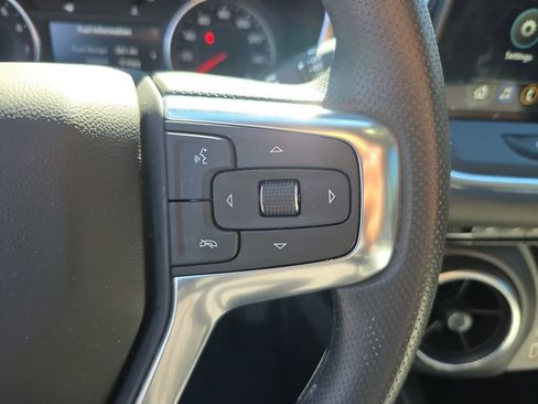 Used 2025 Chevrolet Blazer LT image 24