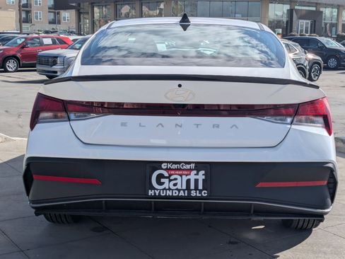 Certified 2025 Hyundai Elantra Sport image 5