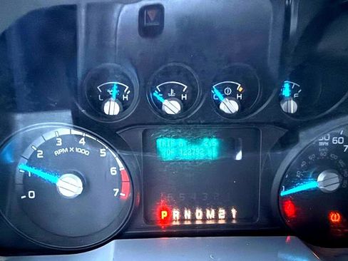 Used 2013 Ford F250 XL w/ Skid Plate Pkg image 16