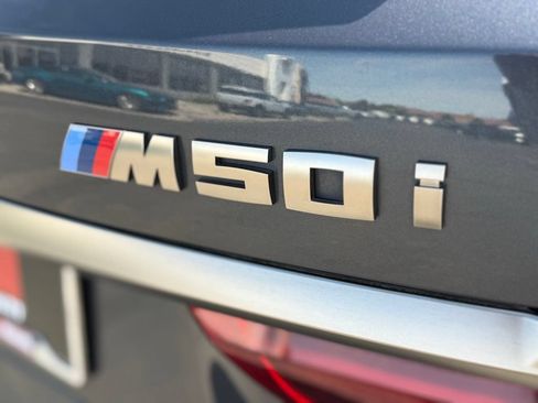 Used 2020 BMW X7 M50i w/ Dynamic Handling Package AWD/4WD image 8