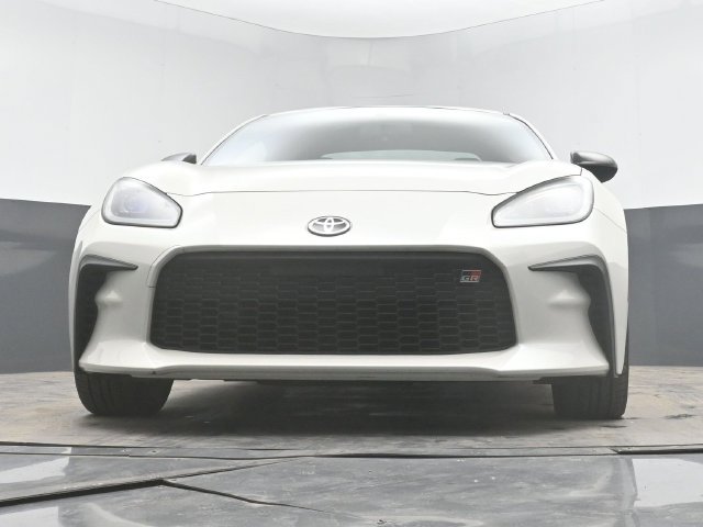 Used 2024 Toyota GR86 Premium w/ Performance Package RWD image 40