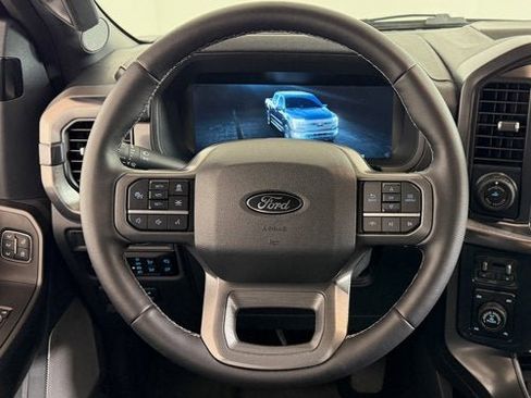 Used 2025 Ford F150 Lariat w/ Equipment Group 501A Mid image 9