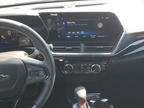 Certified 2025 Chevrolet Trax RS w/ Driver Confidence Package FWD image 13