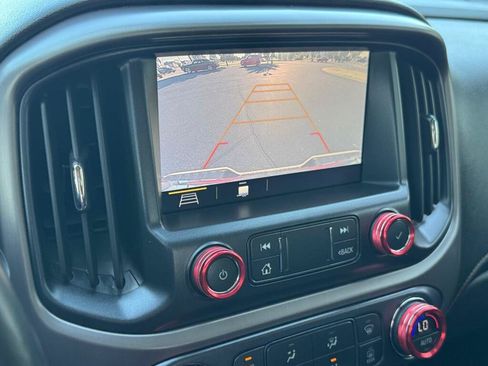 Used 2021 GMC Canyon AT4 w/ Driver Alert Package AWD/4WD image 17