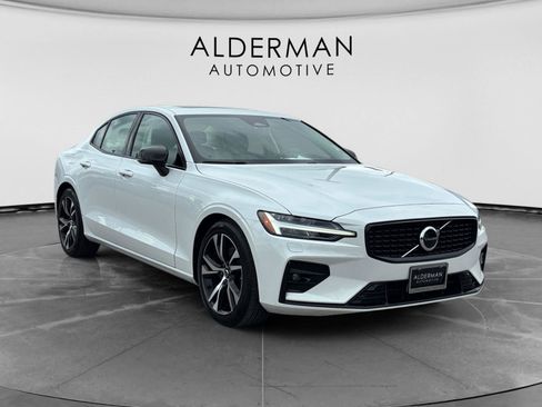 Used 2023 Volvo S60 B5 Plus AWD/4WD image 8
