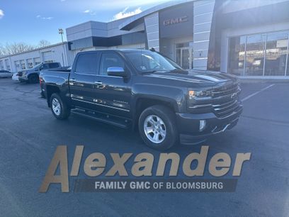 Used 2017 Chevrolet Silverado 1500 LTZ Z71 w/ LTZ Plus Package