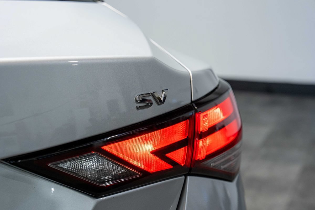 Used 2023 Nissan Sentra SV FWD image 12