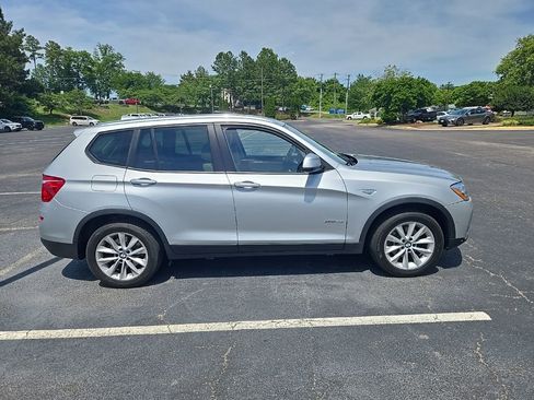 Used 2017 BMW X3 xDrive28i AWD/4WD image 2