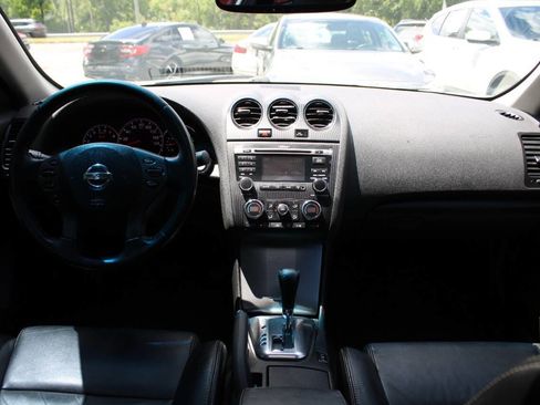 Used 2011 Nissan Altima 2.5 S w/ 2.5S Premium Pkg FWD image 29