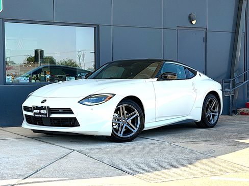 New 2027 Nissan Z Performance w/ Essentials Package (Sport) RWD image 2