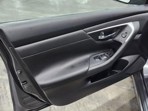 Used 2018 Nissan Altima 2.5 SR w/ SR Special Edition image 26