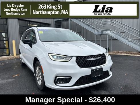 Certified 2024 Chrysler Pacifica Touring-L image 1