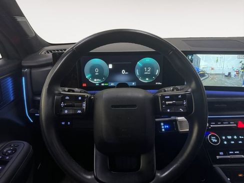 Used 2025 Hyundai Santa Fe Calligraphy AWD/4WD image 13