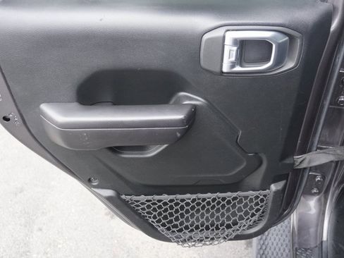 Used 2021 Jeep Wrangler Unlimited Sport image 22