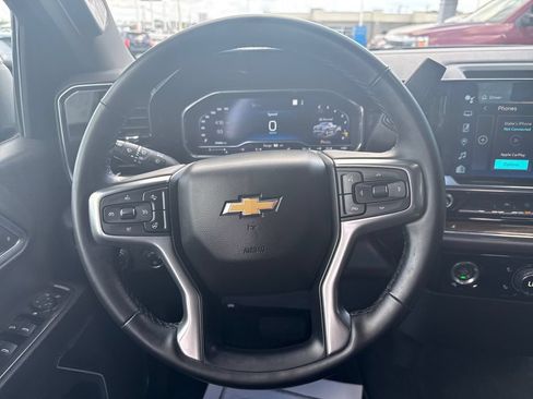 Used 2023 Chevrolet Silverado 1500 LT AWD/4WD image 17