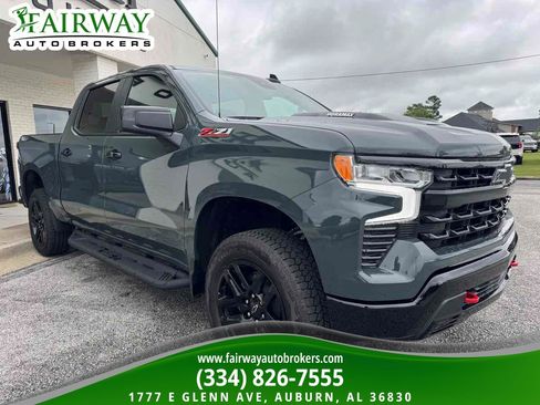 Used 2026 Chevrolet Silverado 1500 LT Trail Boss w/ Convenience Package II AWD/4WD image 4