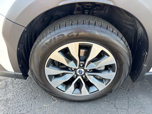 Used 2024 Subaru Outback Touring XT AWD/4WD image 9