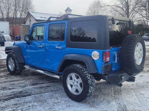 Used 2011 Jeep Wrangler Unlimited Rubicon w/ Dual Top Group image 6