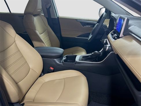 New 2025 Toyota RAV4 XLE Premium image 27