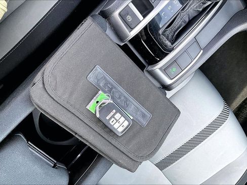 Used 2016 Honda Civic EX-T image 11