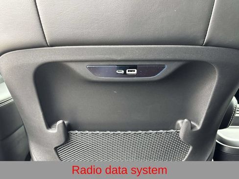 New 2027 Chrysler Pacifica Select FWD image 11