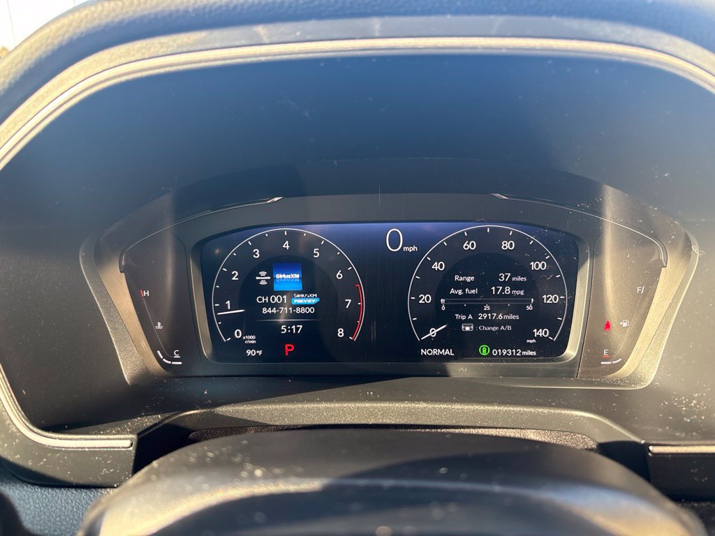 Used 2025 Honda Pilot Elite image 19