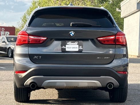 Used 2019 BMW X1 xDrive28i w/ Convenience Package image 4