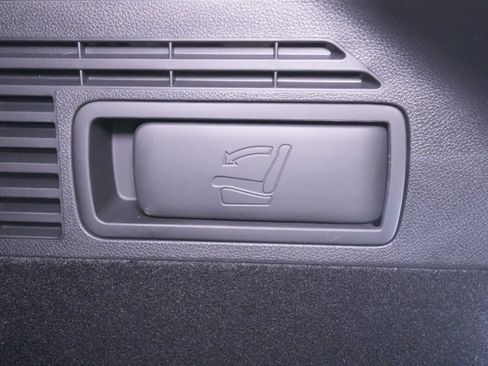New 2026 Genesis GV70 2.5T AWD/4WD image 21