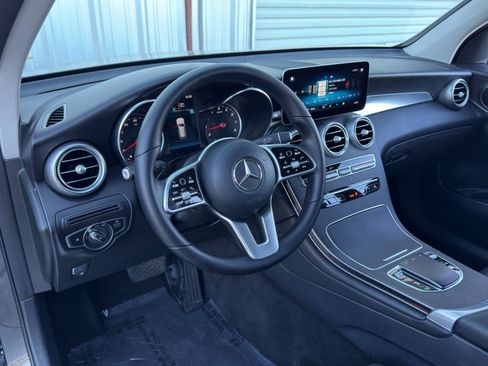 Used 2022 Mercedes-Benz GLC 300 image 12