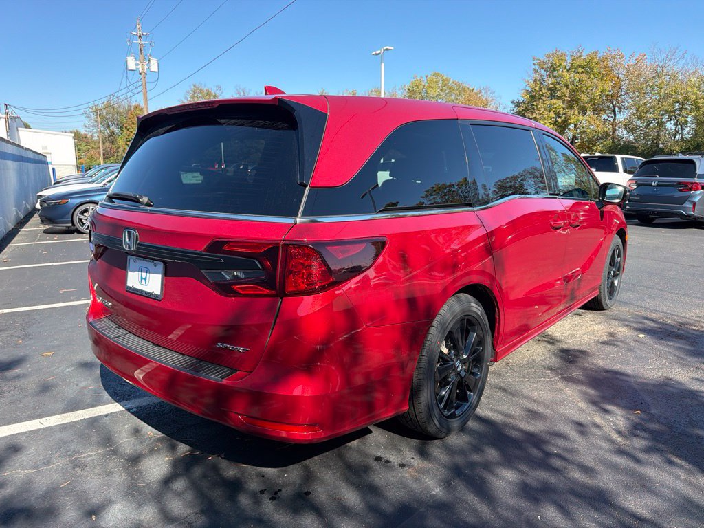 Used 2023 Honda Odyssey Sport image 5