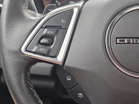 Used 2018 Chevrolet Camaro SS RWD image 31