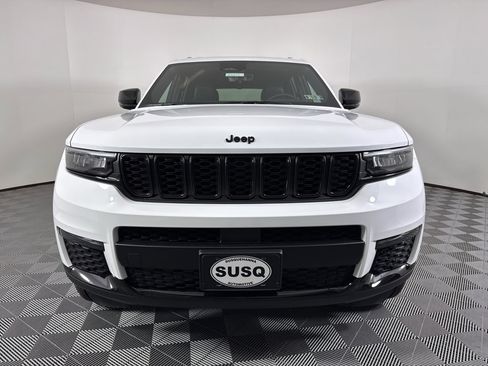 New 2025 Jeep Grand Cherokee L Limited w/ Black Appearance Package image 2