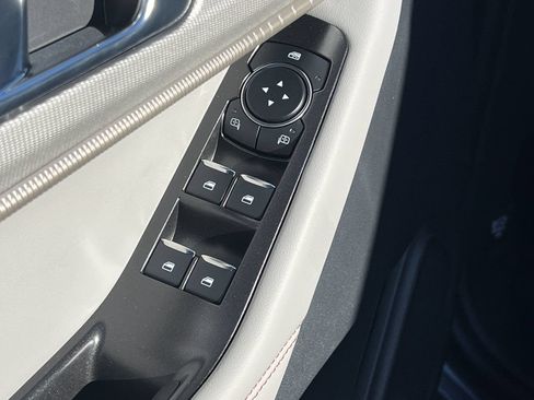 New 2026 Ford Explorer Active w/ Active Comfort Package RWD image 15
