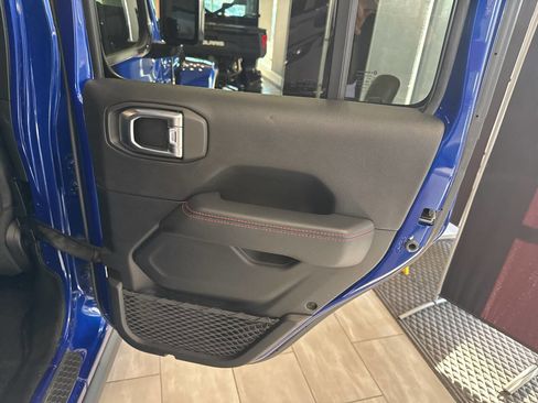 Used 2020 Jeep Wrangler Unlimited Rubicon image 40