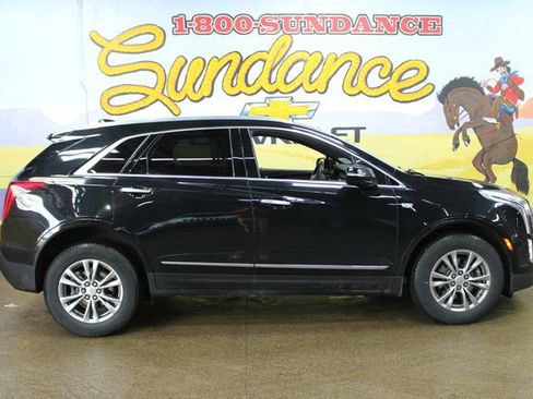 Used 2022 Cadillac XT5 Premium Luxury image 1