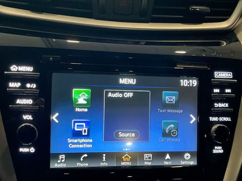 Used 2018 Nissan Murano S image 16