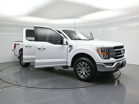 Certified 2022 Ford F150 Lariat w/ Equipment Group 501A Mid AWD/4WD image 31