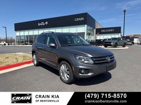 Used 2016 Volkswagen Tiguan SE image 1