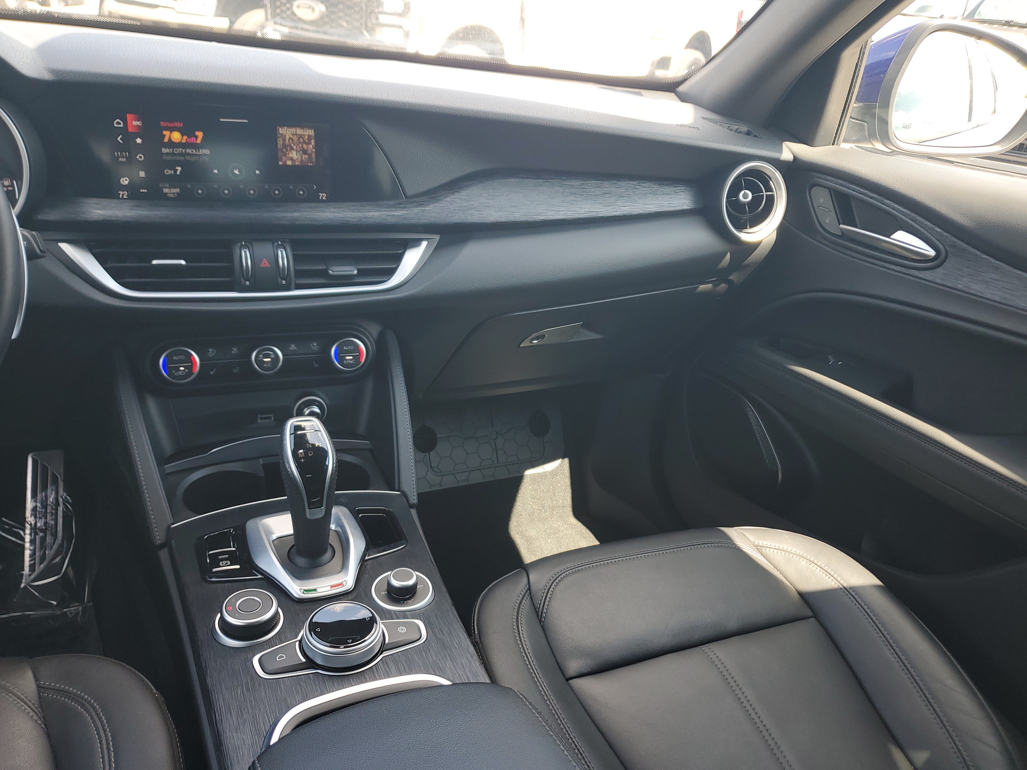 Used 2022 Alfa Romeo Stelvio Sprint RWD image 19