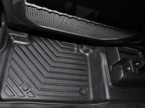 Used 2021 Jeep Grand Cherokee L Overland w/ Luxury Tech Group IV image 19