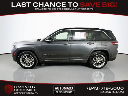 Used 2022 Jeep Grand Cherokee Summit w/ Luxury Tech Group V AWD/4WD image 5