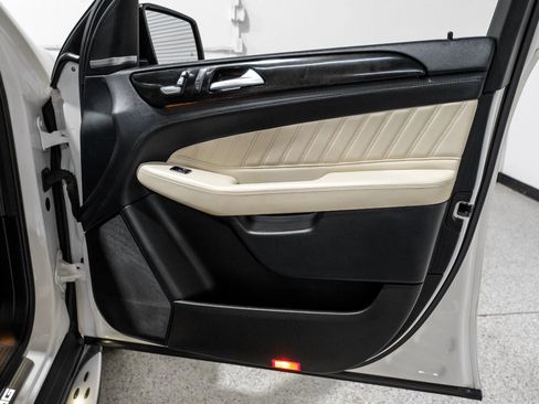 Used 2018 Mercedes-Benz GLE 43 AMG 4MATIC image 47