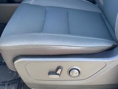 Used 2022 RAM 1500 Big Horn image 30