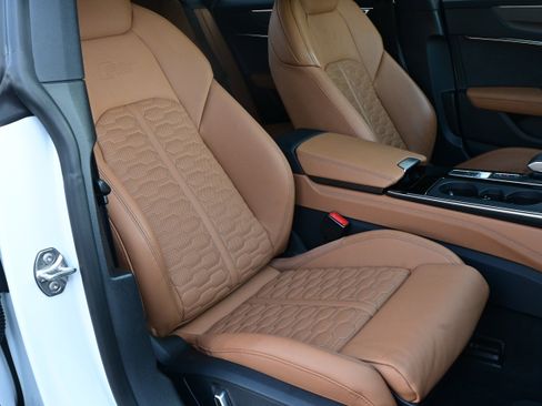 Used 2025 Audi RS 7 Performance image 36