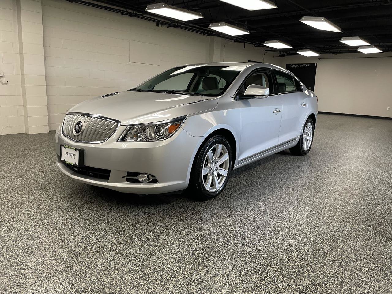 Used 2010 Buick LaCrosse CXL w/ Luxury Package AWD/4WD image 9