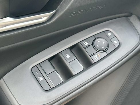 New 2026 Nissan Sentra SV w/ SV Convenience Package FWD image 16