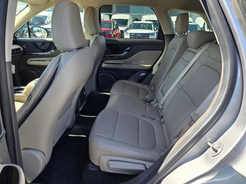 Certified 2022 Lincoln Corsair Reserve w/ Luxury Package AWD/4WD image 12