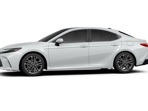 New 2026 Toyota Camry XLE AWD/4WD image 3