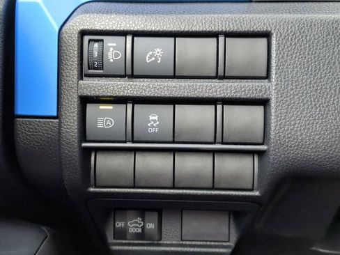 Used 2025 Toyota Tacoma TRD Off-Road AWD/4WD image 24
