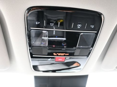 Used 2026 Hyundai Santa Fe SEL FWD image 24